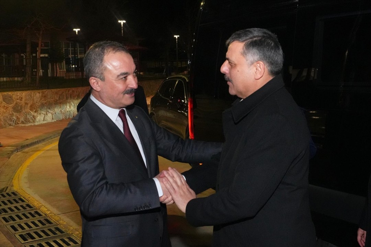 İçişleri Bakanı Çiftçi, Hitit Üniversitesi’ni ziyaret etti | TurkArama Motoru | Sağlık ve Günlük Yaşam için Pratik Bilgiler